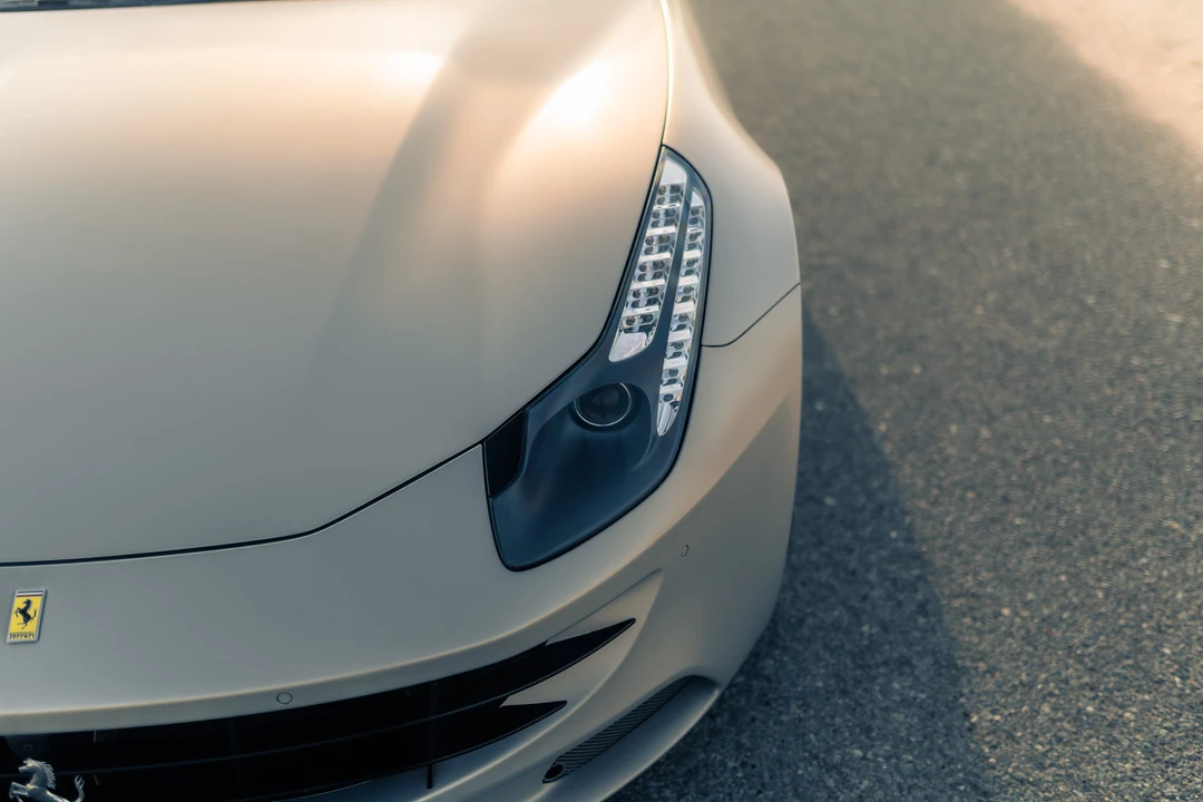 2015 Ferrari FF - Image 13 of 31