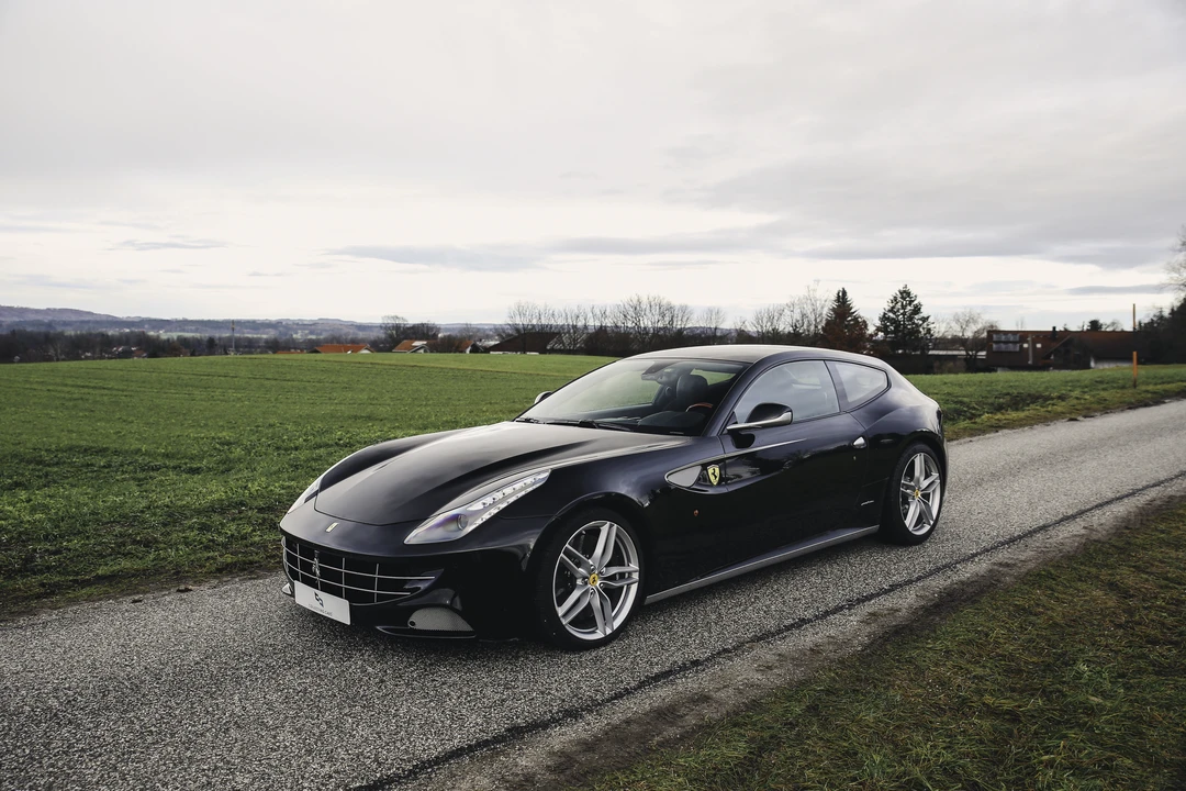2015 Ferrari FF - Image 4 of 31