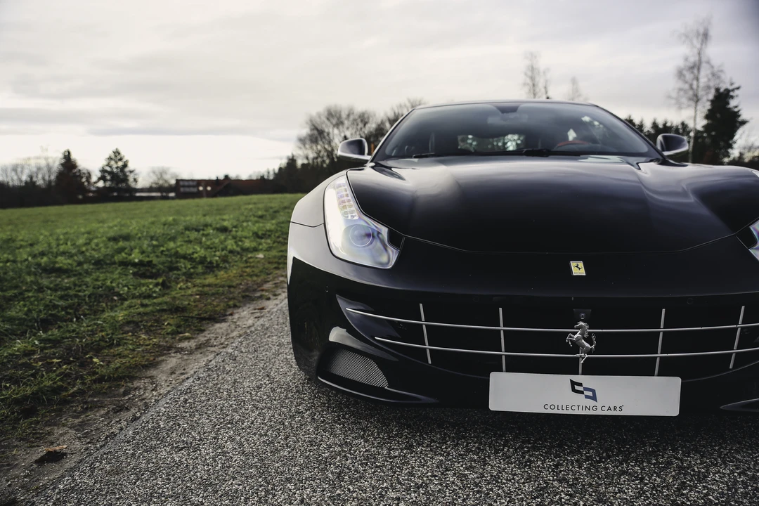 2015 Ferrari FF - Image 11 of 31