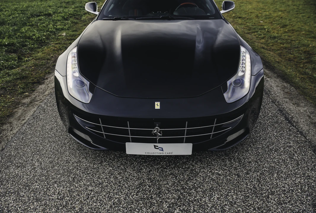 2015 Ferrari FF - Image 13 of 31