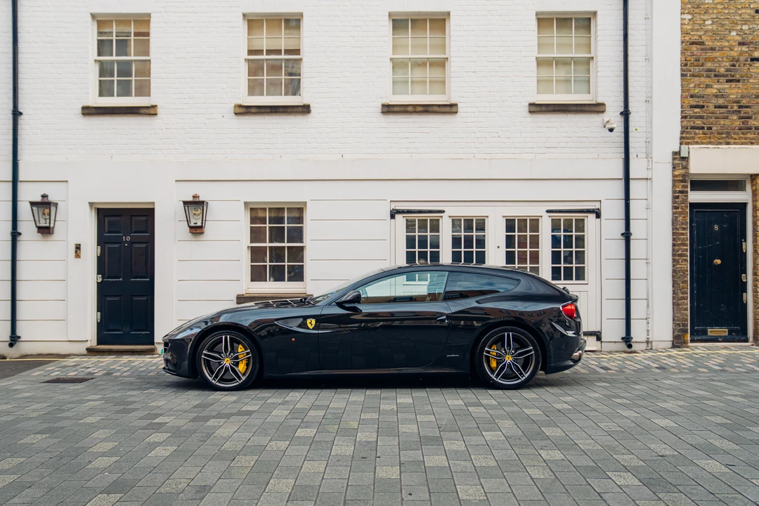 2015 Ferrari FF - Image 9 of 31
