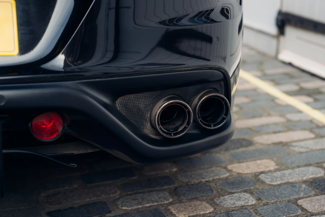 2015 Ferrari FF - Image 29 of 31
