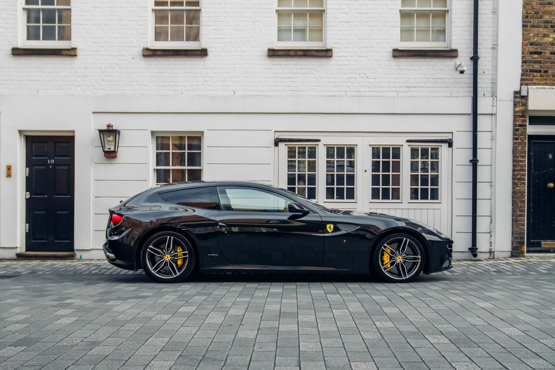 2015 Ferrari FF - Image 5 of 31
