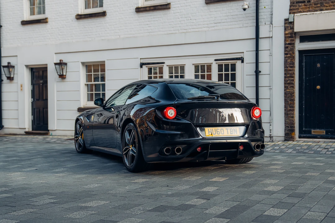 2015 Ferrari FF - Image 12 of 31