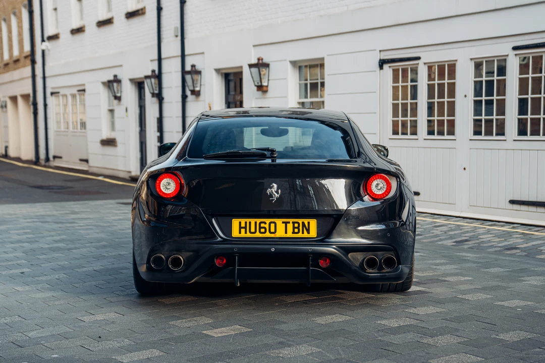 2015 Ferrari FF - Image 13 of 31