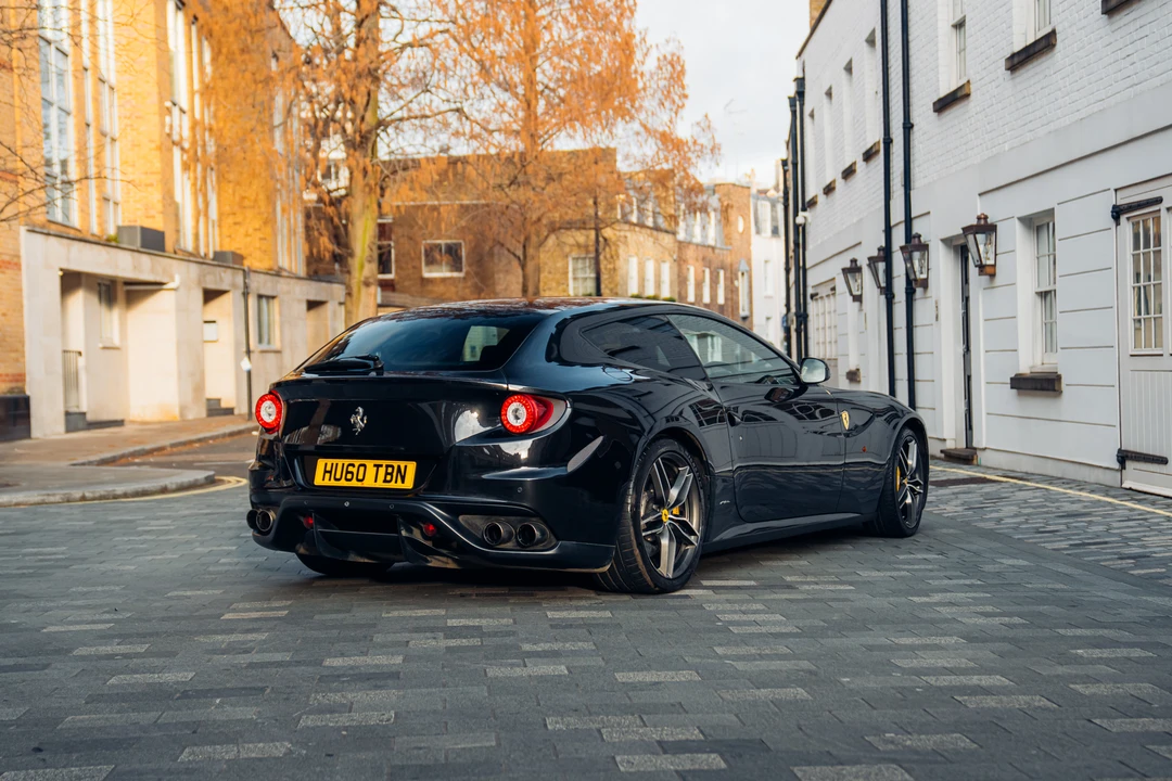 2015 Ferrari FF - Image 14 of 31