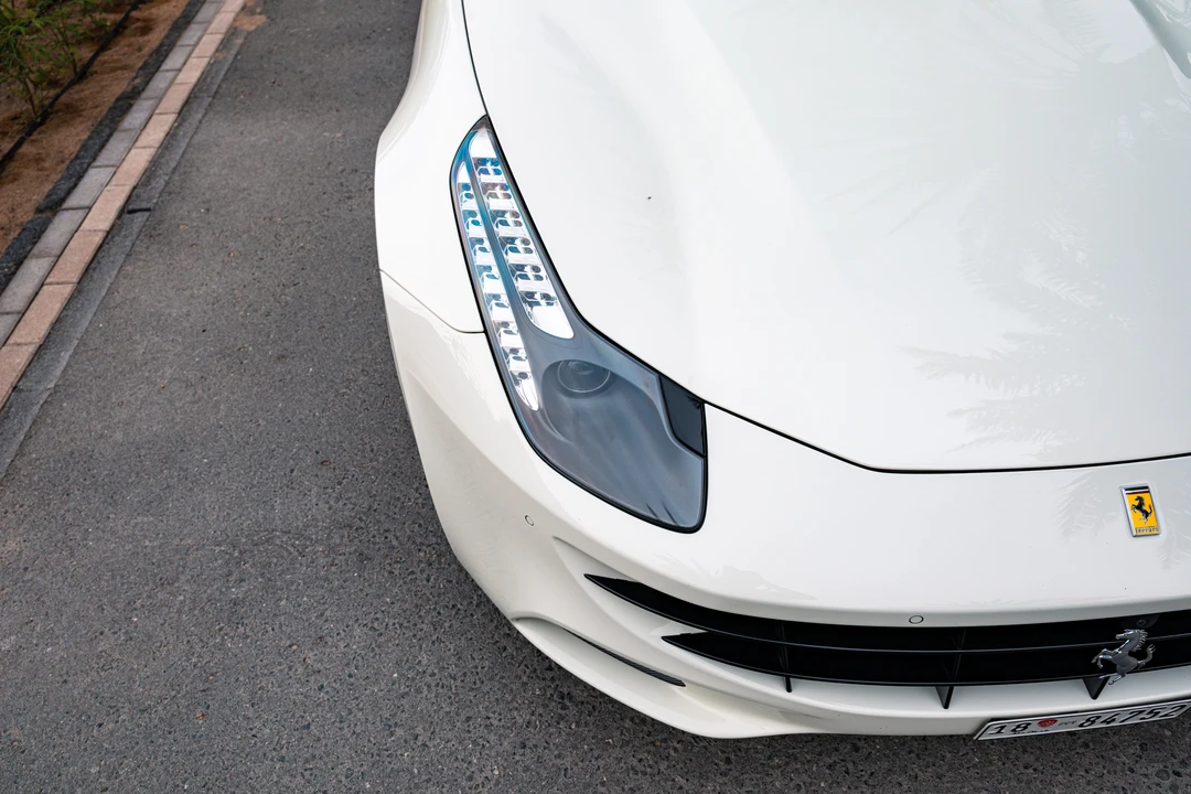2015 Ferrari FF - Image 24 of 31