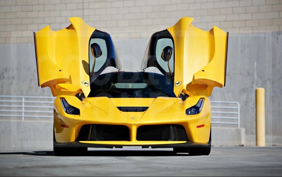 2015 Ferrari LaFerrari - Image 5 of 28