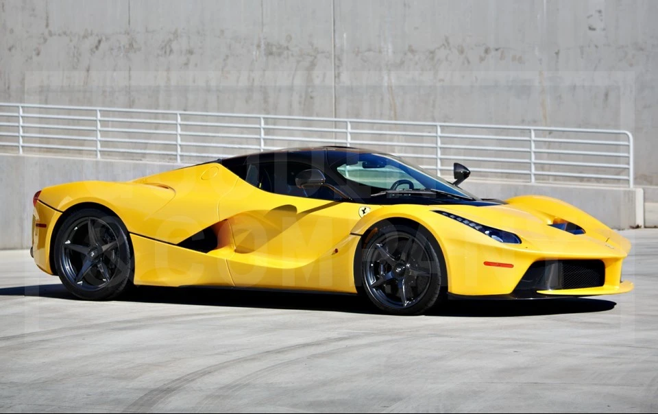 2015 Ferrari LaFerrari - Image 2 of 28