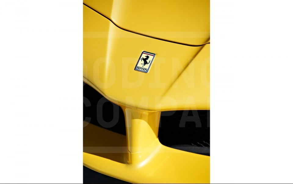 2015 Ferrari LaFerrari - Image 19 of 28
