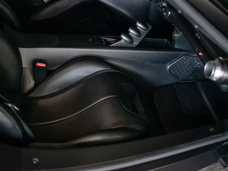 2015 Ferrari LaFerrari - Image 20 of 31