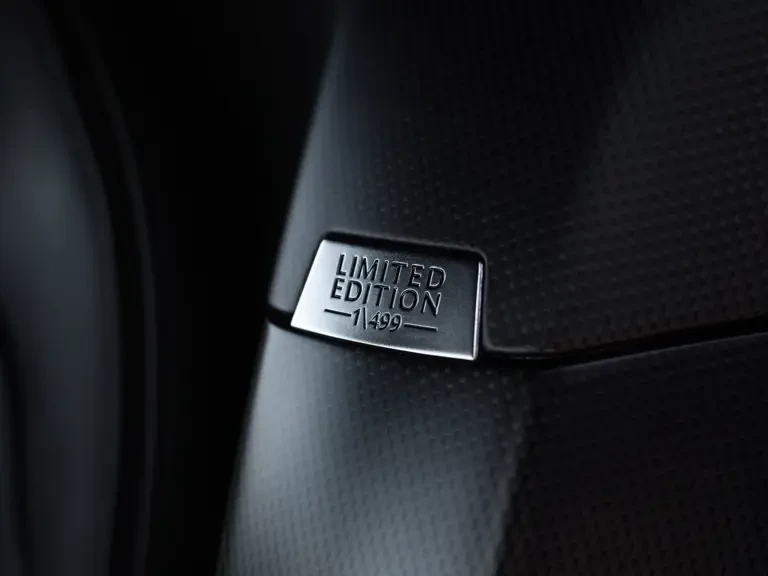 2015 Ferrari LaFerrari - Image 18 of 31
