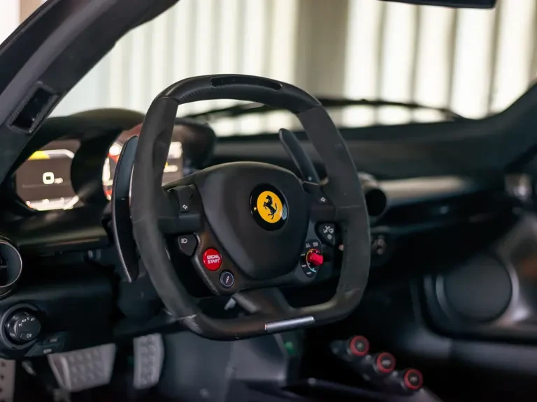 2015 Ferrari LaFerrari - Image 14 of 31