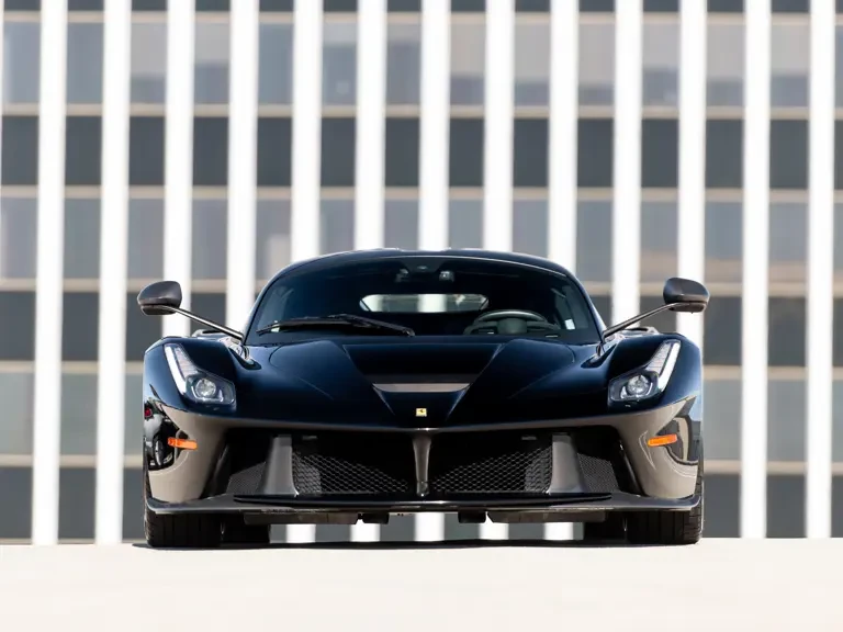 2015 Ferrari LaFerrari - Image 8 of 31