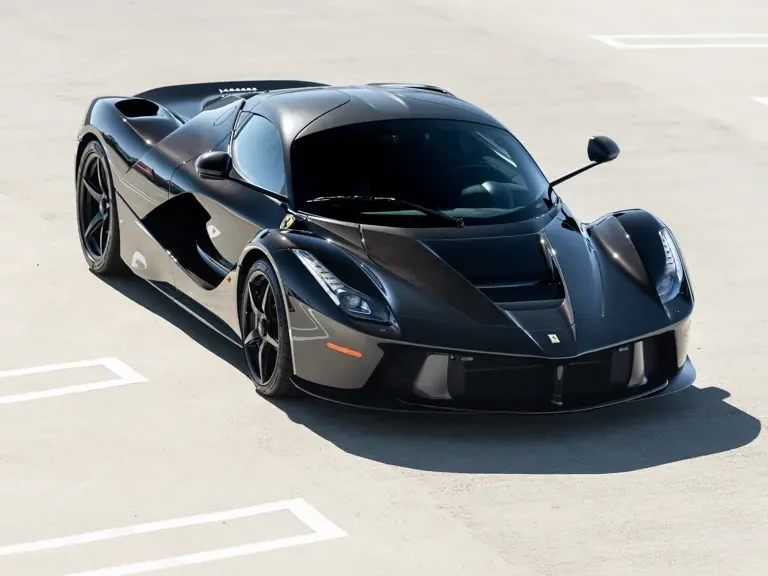 2015 Ferrari LaFerrari - Image 10 of 31