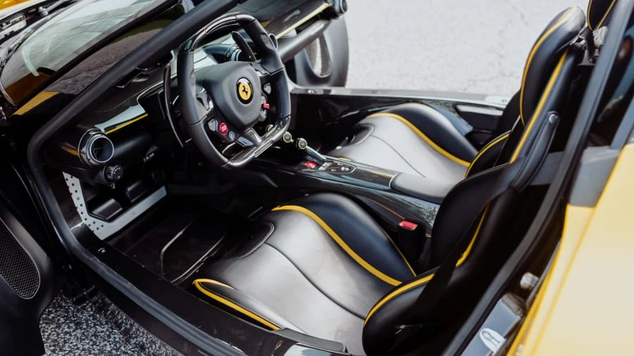2015 Ferrari LaFerrari - Image 4 of 20