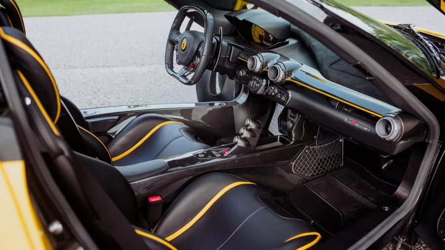 2015 Ferrari LaFerrari - Image 5 of 20