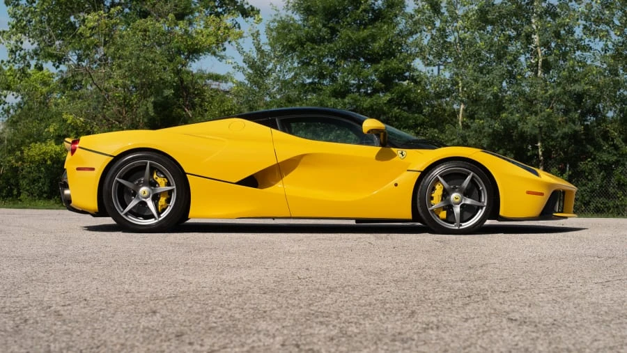 2015 Ferrari LaFerrari - Image 8 of 20