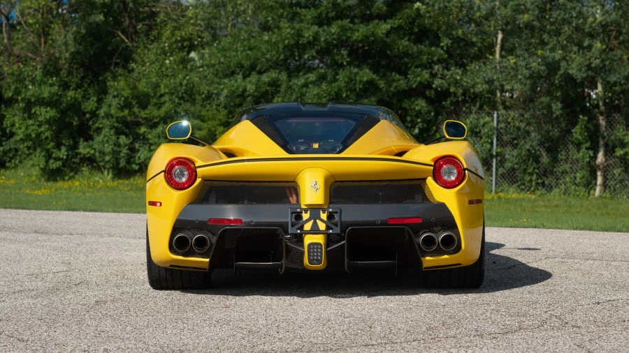 2015 Ferrari LaFerrari - Image 16 of 20