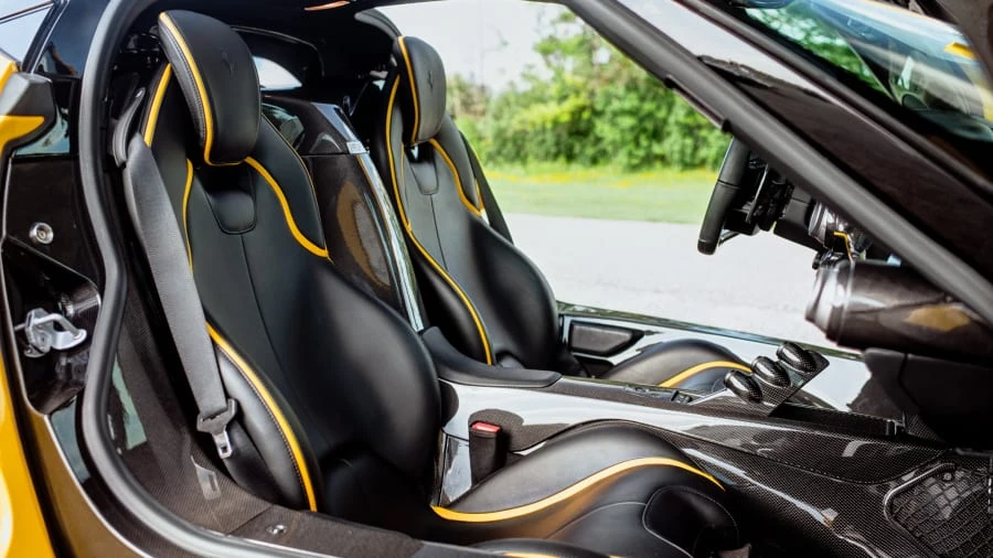 2015 Ferrari LaFerrari - Image 18 of 20