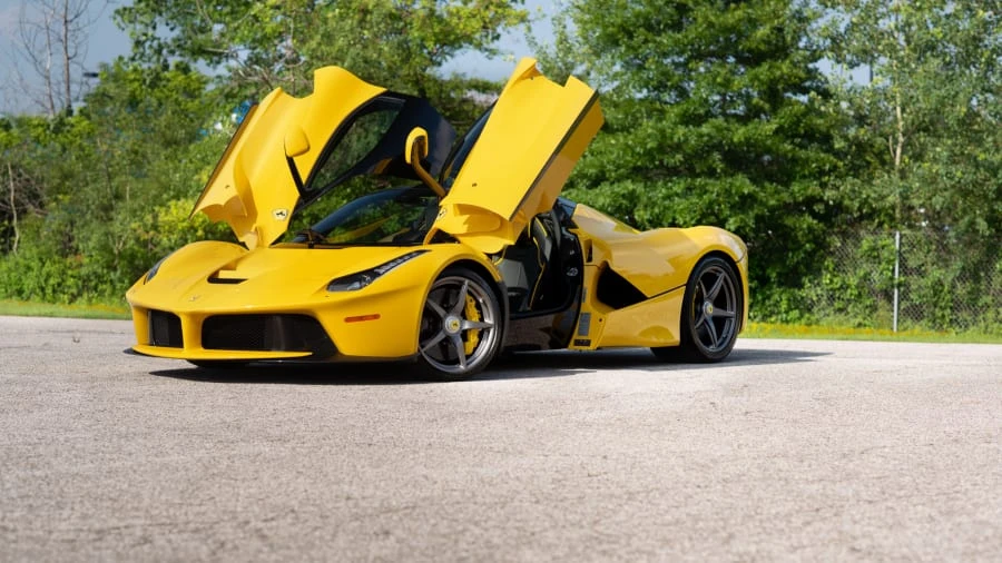 2015 Ferrari LaFerrari - Image 19 of 20