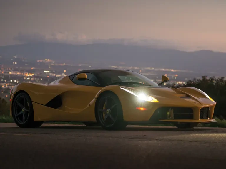 2015 Ferrari LaFerrari - Image 21 of 29