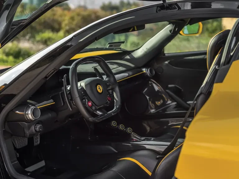 2015 Ferrari LaFerrari - Image 5 of 29