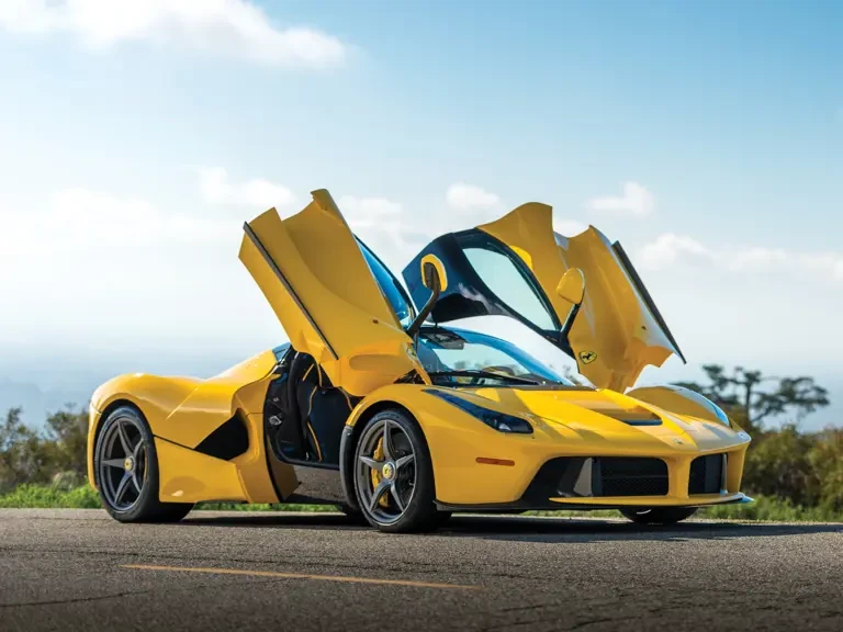 2015 Ferrari LaFerrari - Image 6 of 29