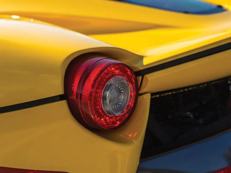 2015 Ferrari LaFerrari - Image 27 of 29