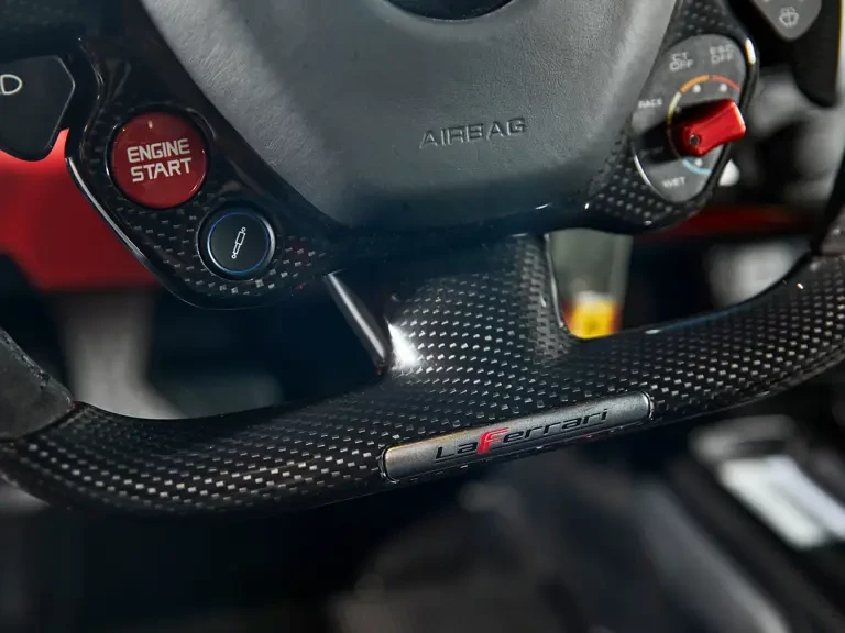 2015 Ferrari LaFerrari - Image 29 of 31