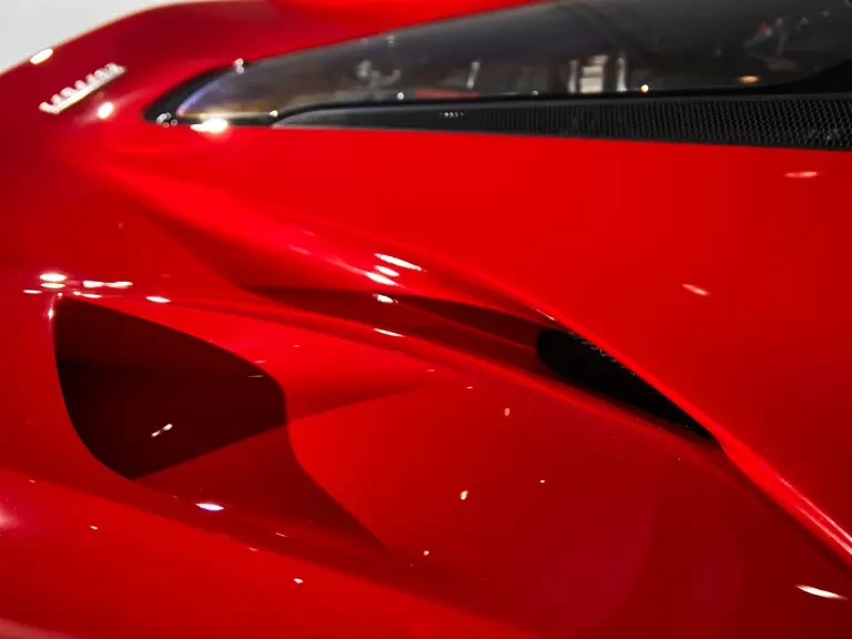 2015 Ferrari LaFerrari - Image 19 of 31