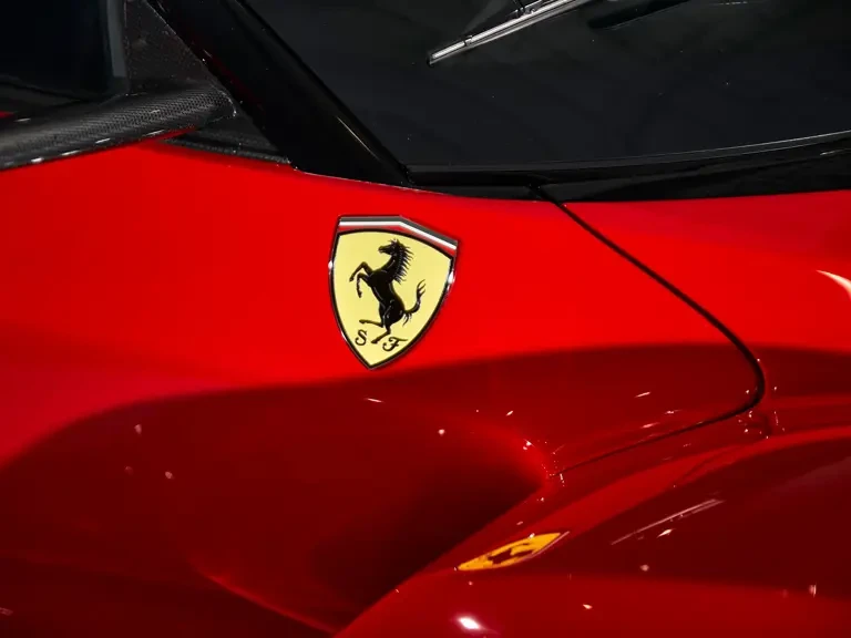 2015 Ferrari LaFerrari - Image 17 of 31