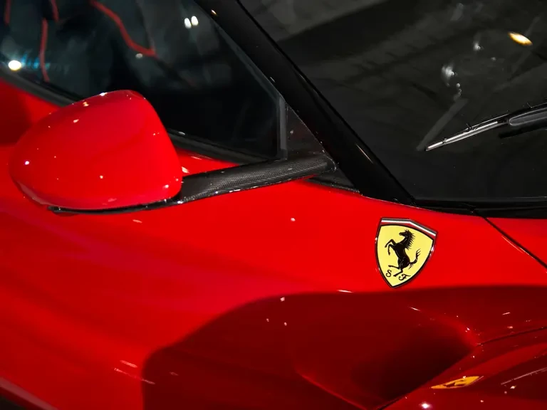 2015 Ferrari LaFerrari - Image 18 of 31