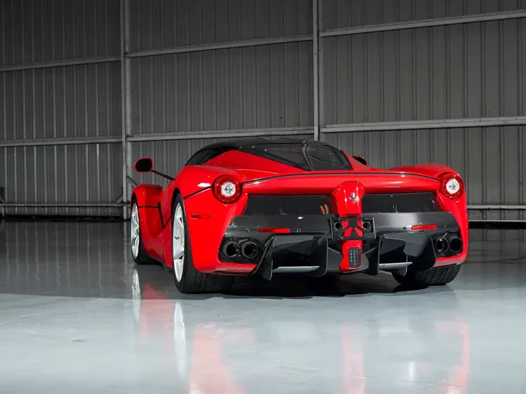 2015 Ferrari LaFerrari - Image 11 of 31