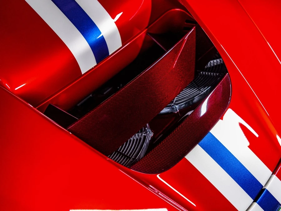 2015 Ferrari LaFerrari - Image 20 of 31