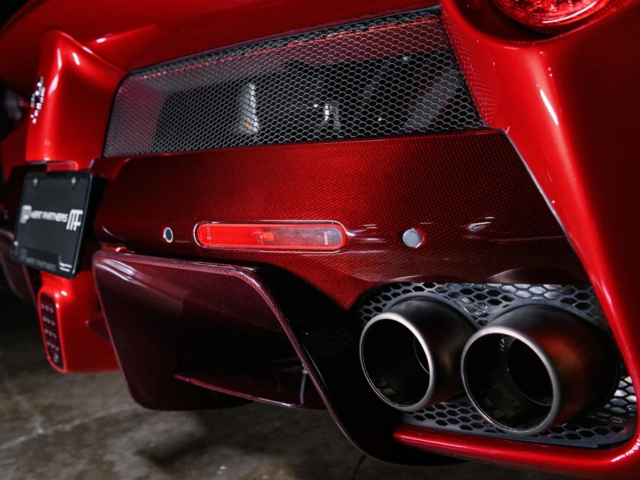 2015 Ferrari LaFerrari - Image 26 of 31