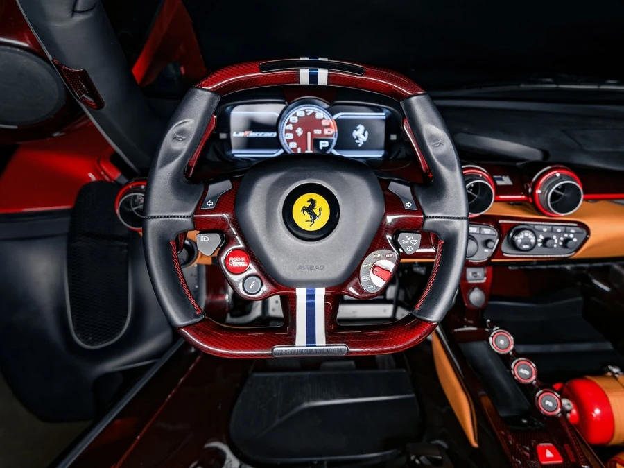 2015 Ferrari LaFerrari - Image 31 of 31