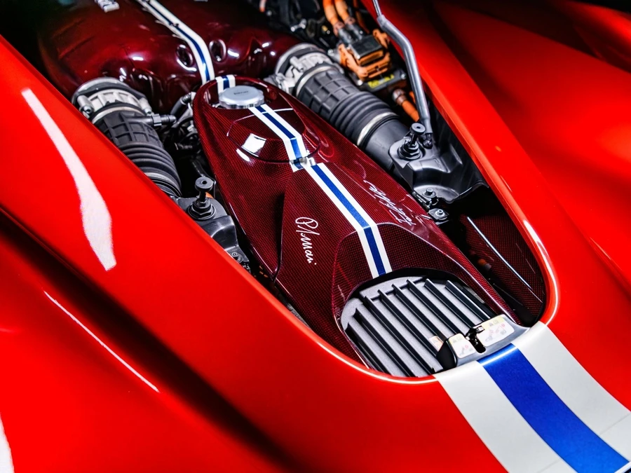 2015 Ferrari LaFerrari - Image 22 of 31