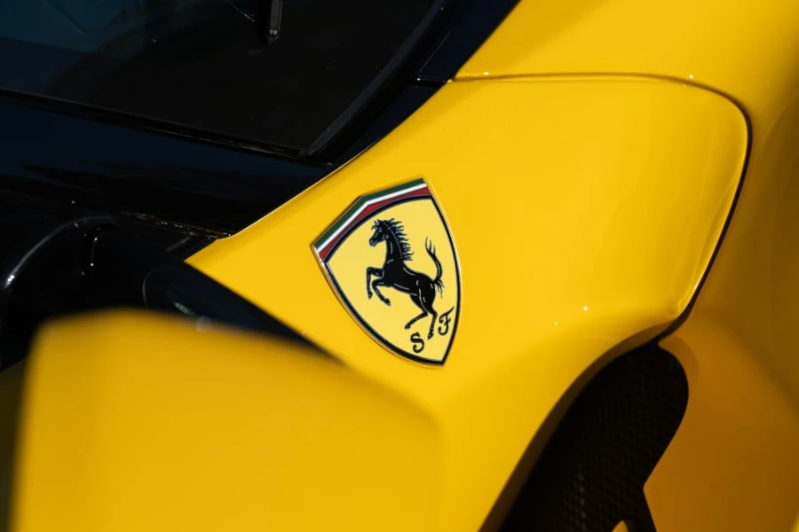 2015 Ferrari LaFerrari - Image 11 of 31