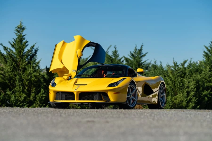 2015 Ferrari LaFerrari - Image 31 of 31