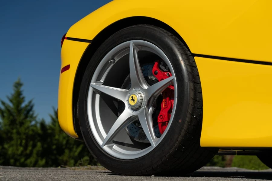 2015 Ferrari LaFerrari - Image 22 of 31