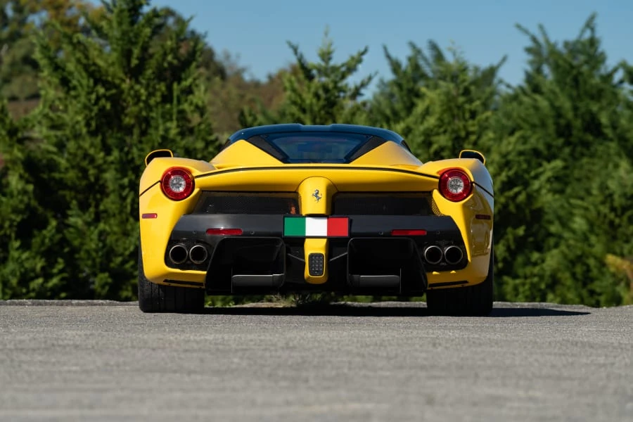 2015 Ferrari LaFerrari - Image 30 of 31