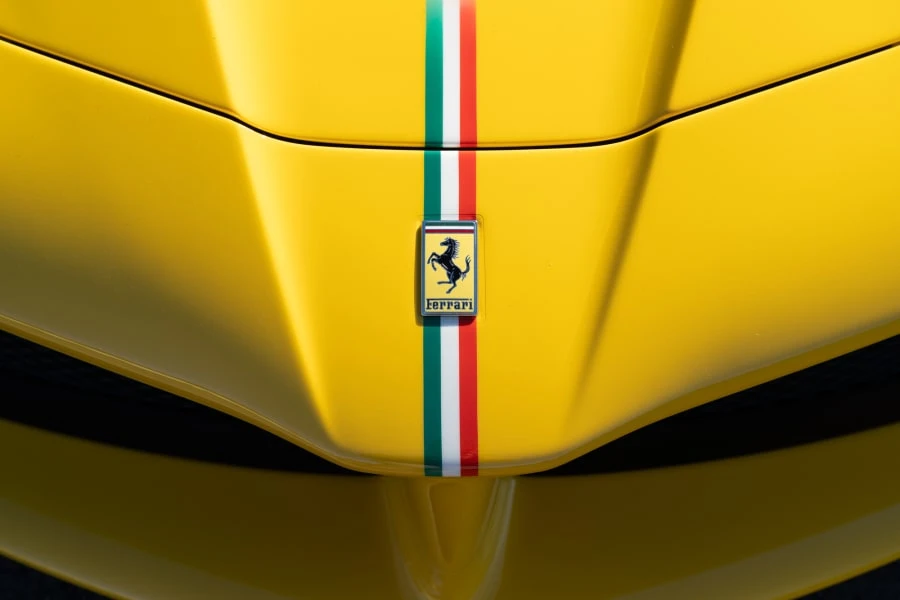 2015 Ferrari LaFerrari - Image 13 of 31
