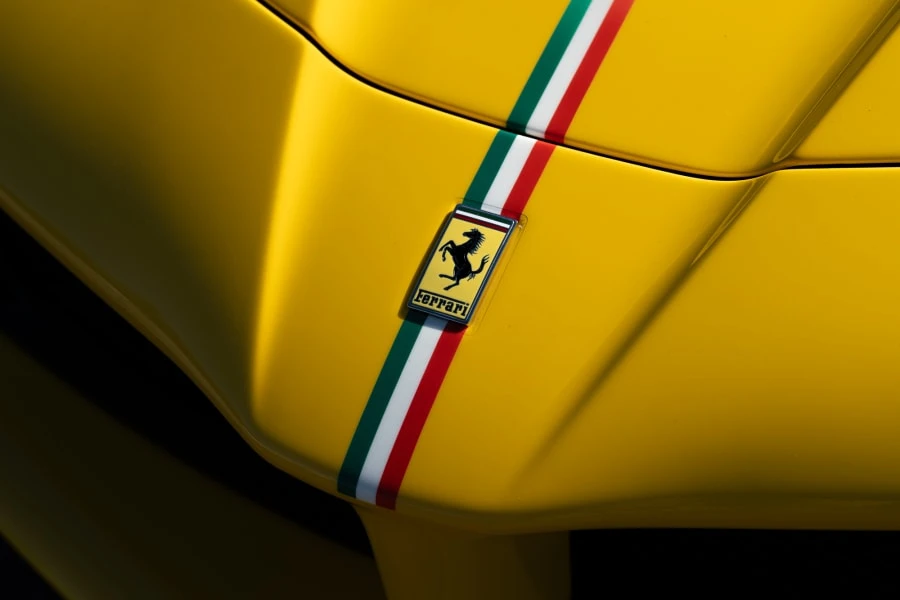 2015 Ferrari LaFerrari - Image 15 of 31