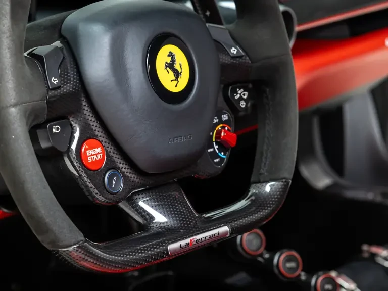 2015 Ferrari LaFerrari - Image 14 of 31