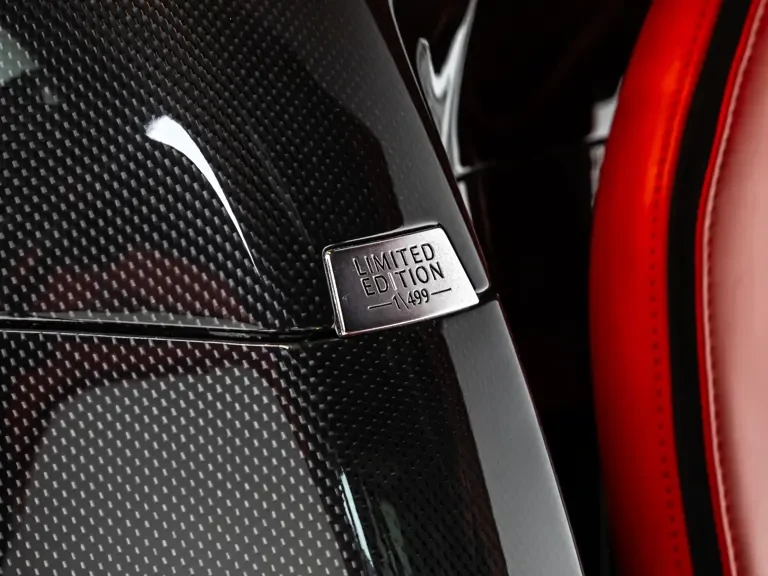 2015 Ferrari LaFerrari - Image 19 of 31