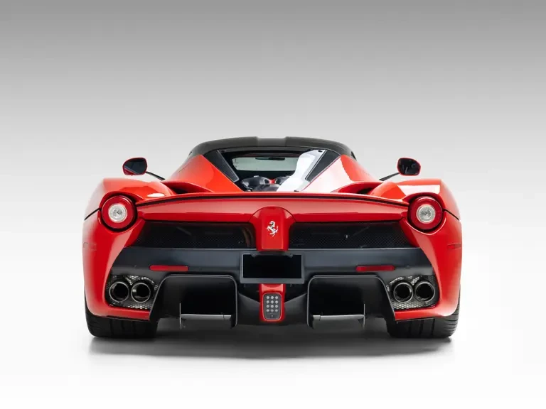 2015 Ferrari LaFerrari - Image 9 of 31