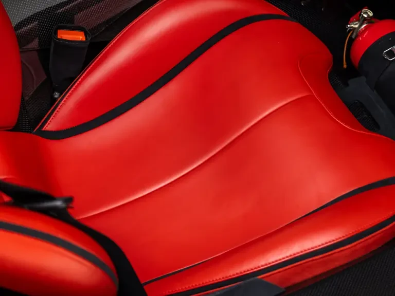 2015 Ferrari LaFerrari - Image 29 of 31