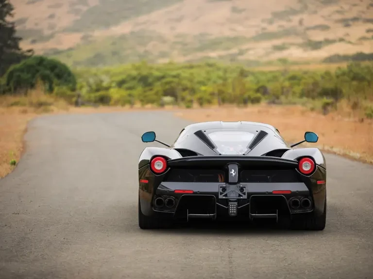 2015 Ferrari LaFerrari - Image 10 of 31