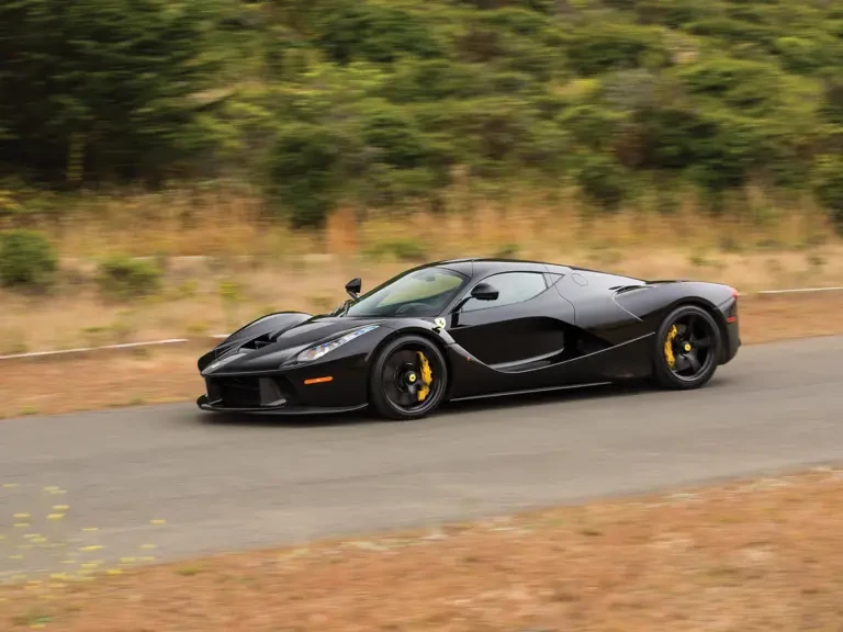 2015 Ferrari LaFerrari - Image 21 of 31